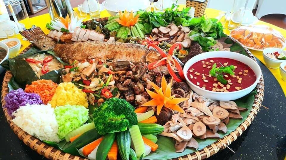 Hoa Binh Hotel Eksteriør bilde