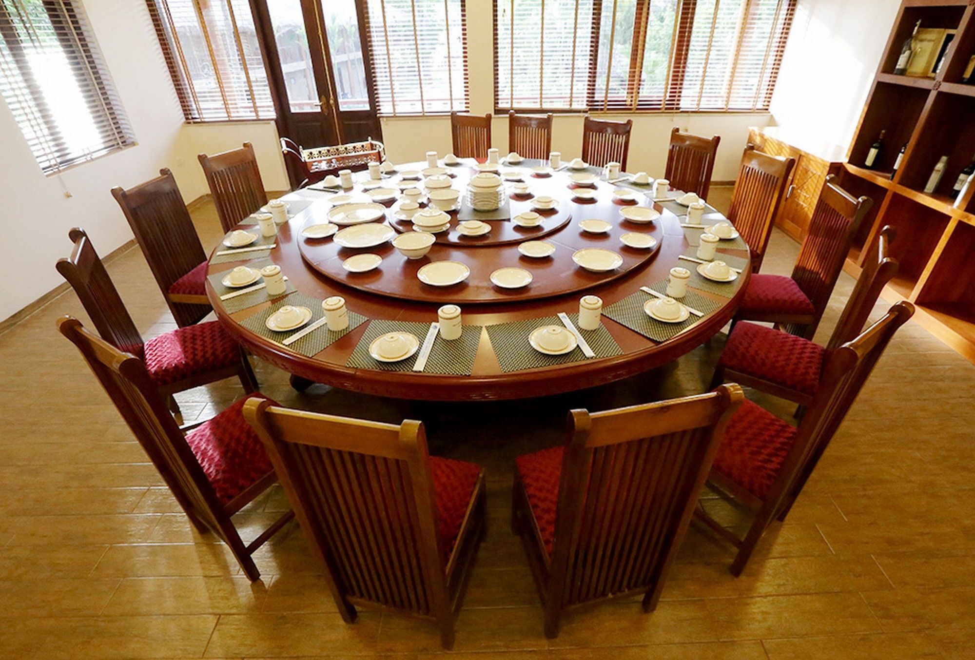 Hoa Binh Hotel Eksteriør bilde