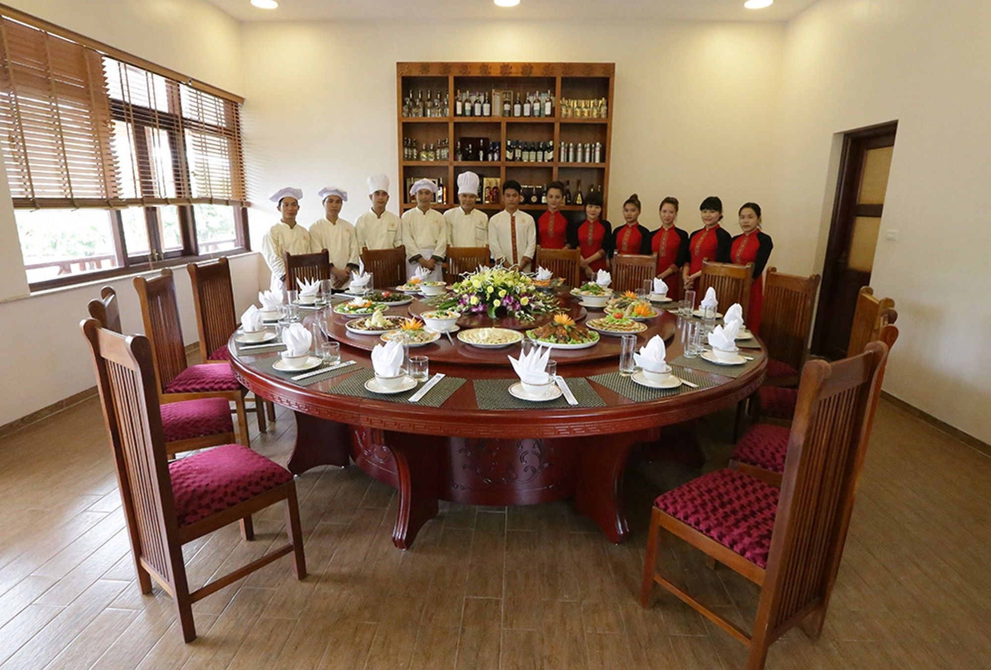 Hoa Binh Hotel Eksteriør bilde